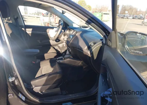 2025 Mitsubishi Outlander Sport 2.0 Es Awc z USA, uszkodzony, nr VIN JA4ARUAU6SU012016